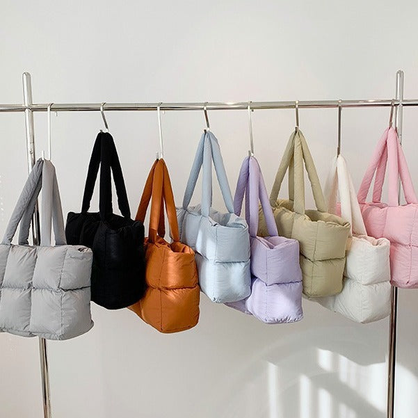 Essential puffy Tasche